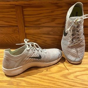 Nike free training sneakers.